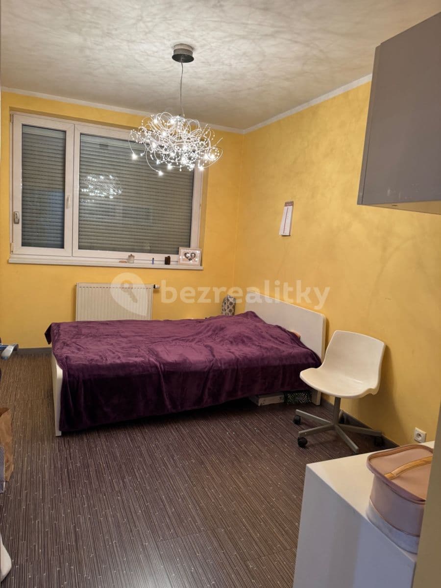 Prenájom bytu 4-izbový 120 m², Symfonická, Praha, Praha Prenájom bytu 4-izbový 120 m², Symfonická, Praha, Praha