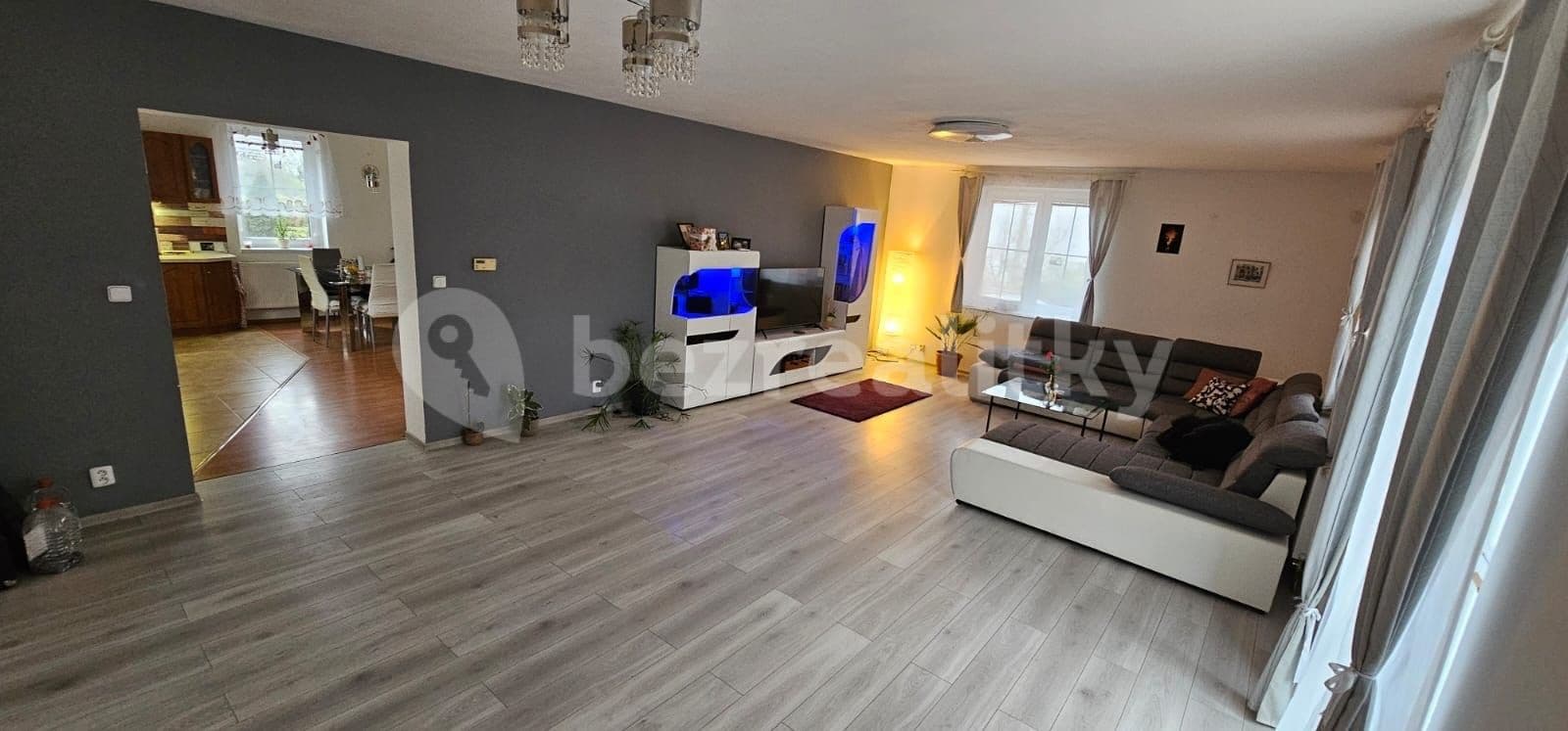 Prenájom domu 145 m², pozemek 1.250 m², Třebusice, Středočeský kraj Prenájom domu 145 m², pozemek 1.250 m², Třebusice, Středočeský kraj