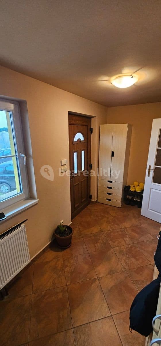 Prenájom domu 145 m², pozemek 1.250 m², Třebusice, Středočeský kraj Prenájom domu 145 m², pozemek 1.250 m², Třebusice, Středočeský kraj