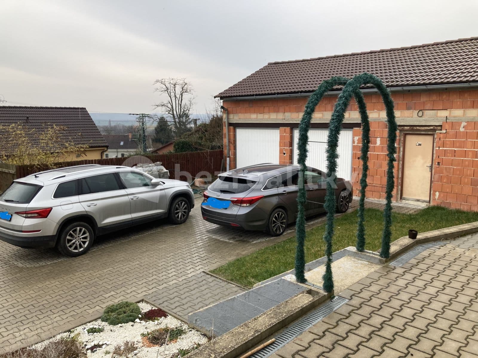 Prenájom domu 145 m², pozemek 1.250 m², Třebusice, Středočeský kraj Prenájom domu 145 m², pozemek 1.250 m², Třebusice, Středočeský kraj