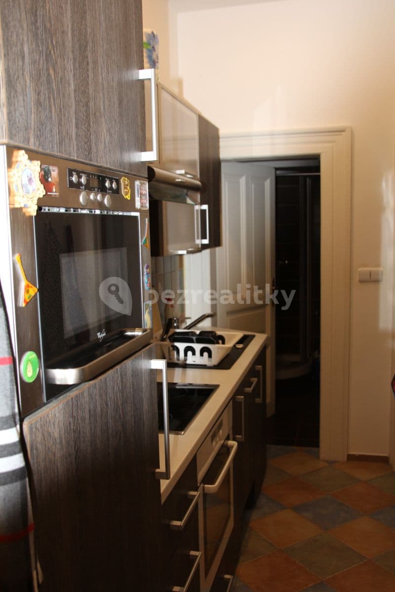 Prenájom bytu 2-izbový 40 m², Moravská, Praha, Praha Prenájom bytu 2-izbový 40 m², Moravská, Praha, Praha