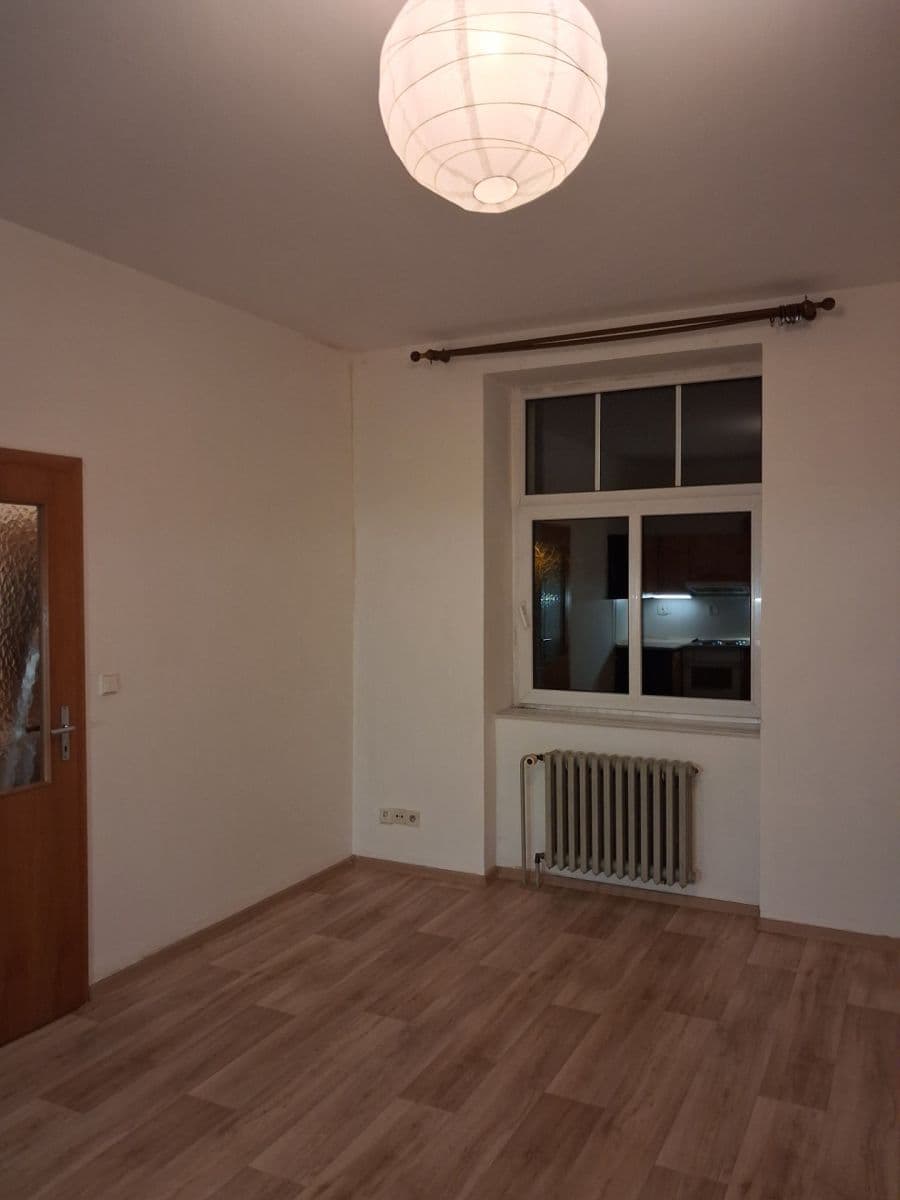 Prenájom bytu 2-izbový 50 m², Rubeška, Praha, Praha Prenájom bytu 2-izbový 50 m², Rubeška, Praha, Praha