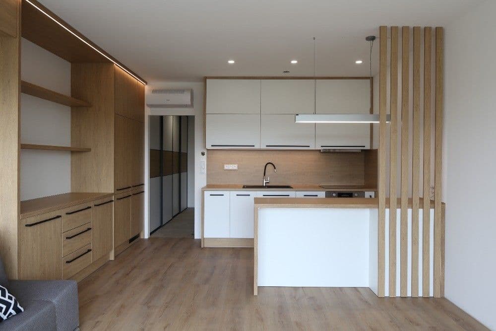 Prenájom bytu 1-izbový 42 m², Kamýcká, Praha, Praha Prenájom bytu 1-izbový 42 m², Kamýcká, Praha, Praha