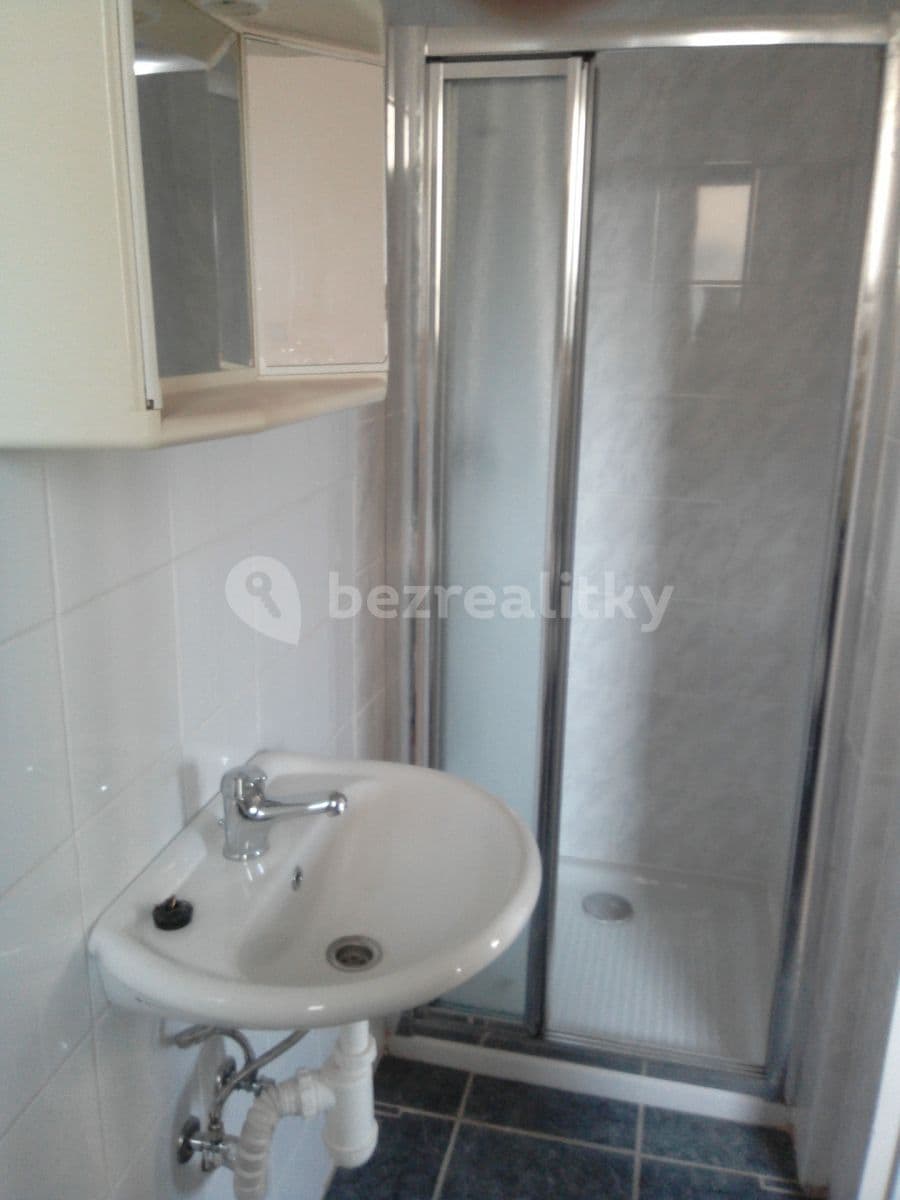 Prenájom bytu 1-izbový 27 m², Kvapilova, Tábor, Jihočeský kraj Prenájom bytu 1-izbový 27 m², Kvapilova, Tábor, Jihočeský kraj