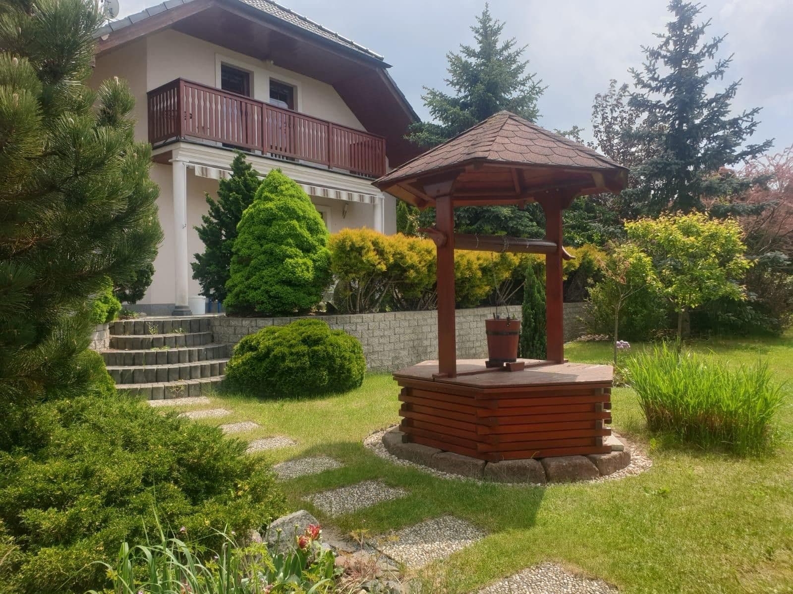 Prenájom bytu 3-izbový 75 m², U Pošty, Zvole, Středočeský kraj Prenájom bytu 3-izbový 75 m², U Pošty, Zvole, Středočeský kraj