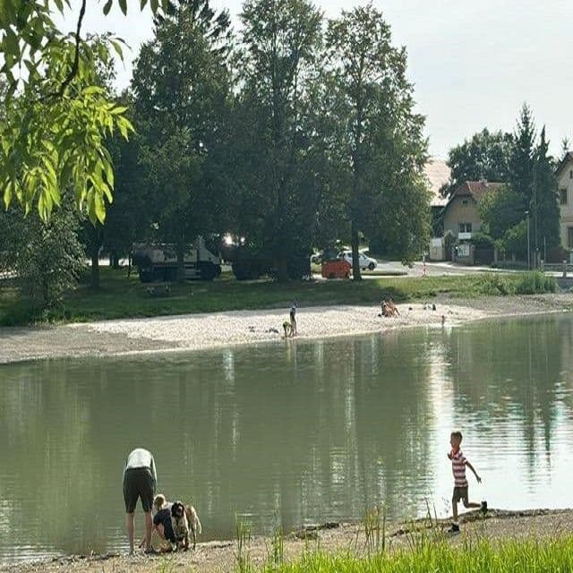 Prenájom bytu 3-izbový 75 m², U Pošty, Zvole, Středočeský kraj Prenájom bytu 3-izbový 75 m², U Pošty, Zvole, Středočeský kraj