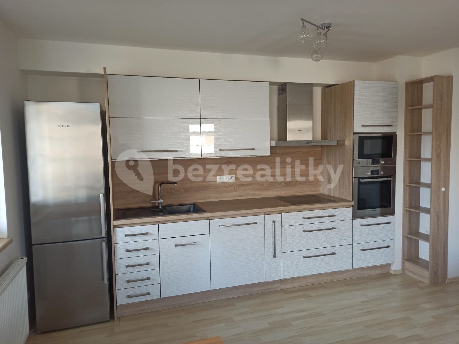 Prenájom bytu 3-izbový 66 m², Jurkovičova, Praha, Praha Prenájom bytu 3-izbový 66 m², Jurkovičova, Praha, Praha