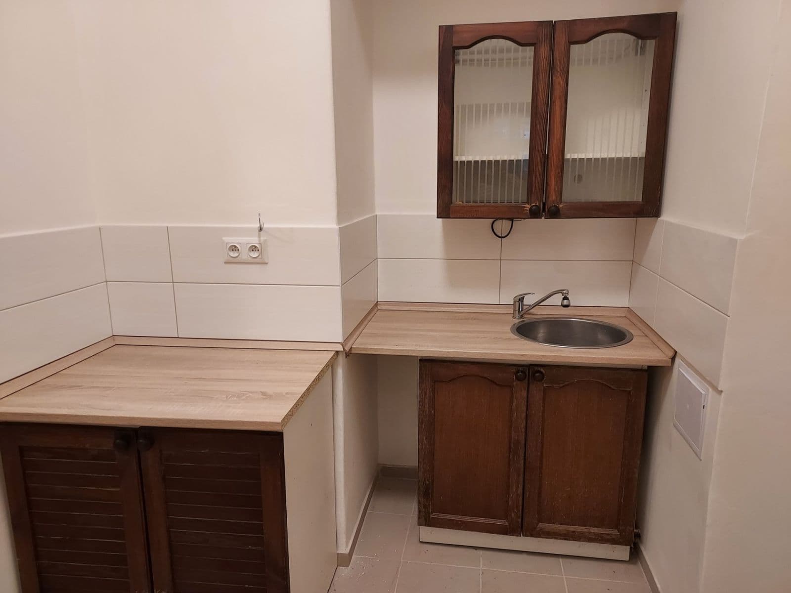 Prenájom bytu 3-izbový 65 m², U Vinohradské nemocnice, Praha, Praha Prenájom bytu 3-izbový 65 m², U Vinohradské nemocnice, Praha, Praha