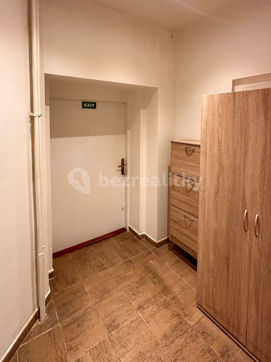 Prenájom bytu 2-izbový 76 m², nábřeží Jana Palacha, Karlovy Vary, Karlovarský kraj Prenájom bytu 2-izbový 76 m², nábřeží Jana Palacha, Karlovy Vary, Karlovarský kraj