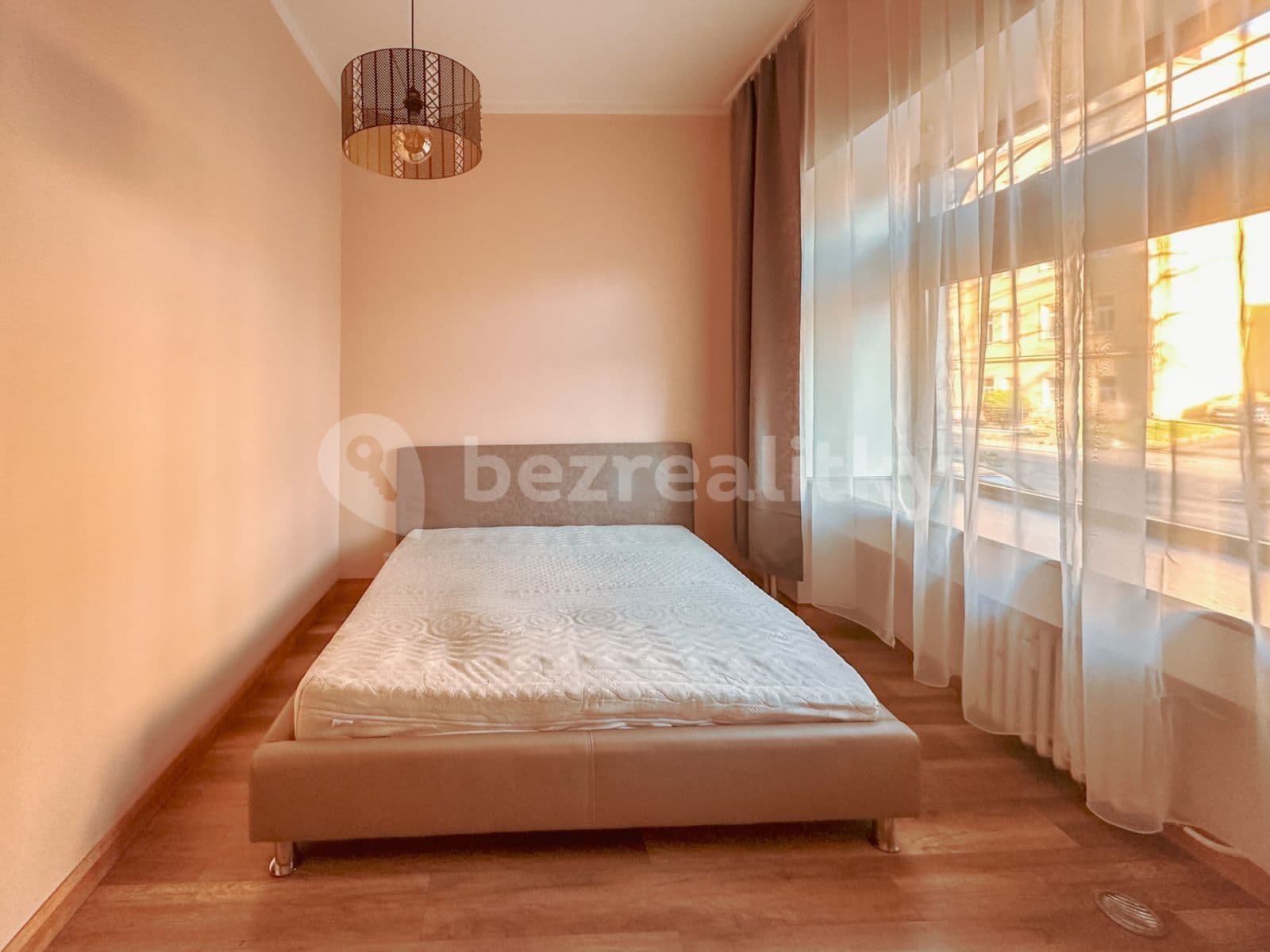 Prenájom bytu 2-izbový 76 m², nábřeží Jana Palacha, Karlovy Vary, Karlovarský kraj Prenájom bytu 2-izbový 76 m², nábřeží Jana Palacha, Karlovy Vary, Karlovarský kraj