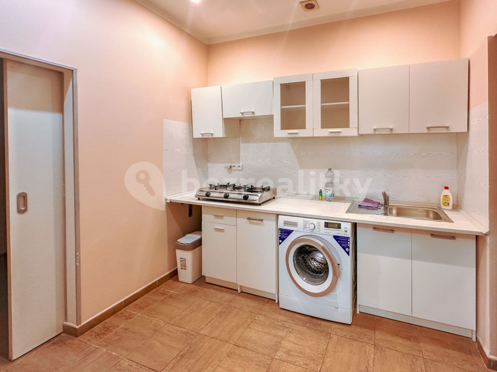 Prenájom bytu 2-izbový 76 m², nábřeží Jana Palacha, Karlovy Vary, Karlovarský kraj Prenájom bytu 2-izbový 76 m², nábřeží Jana Palacha, Karlovy Vary, Karlovarský kraj