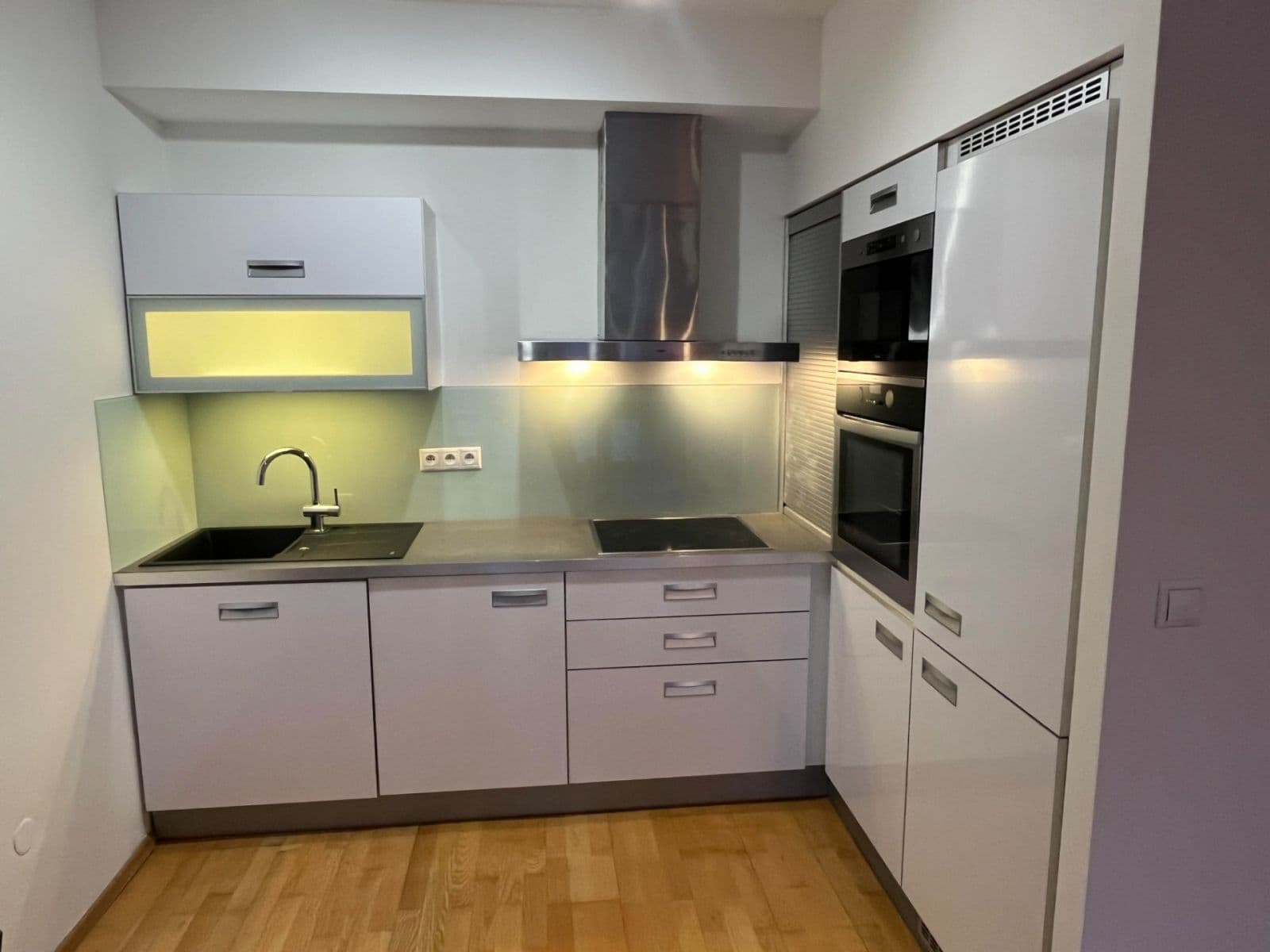 Prenájom bytu 2-izbový 54 m², Novákových, Praha, Praha Prenájom bytu 2-izbový 54 m², Novákových, Praha, Praha