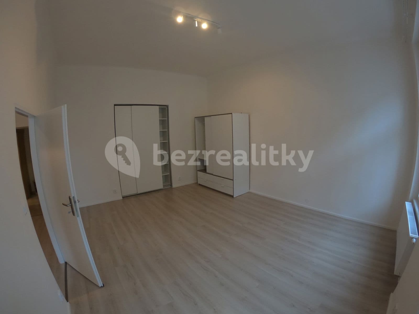Prenájom bytu 2-izbový 46 m², Boleslavova, Praha, Praha Prenájom bytu 2-izbový 46 m², Boleslavova, Praha, Praha