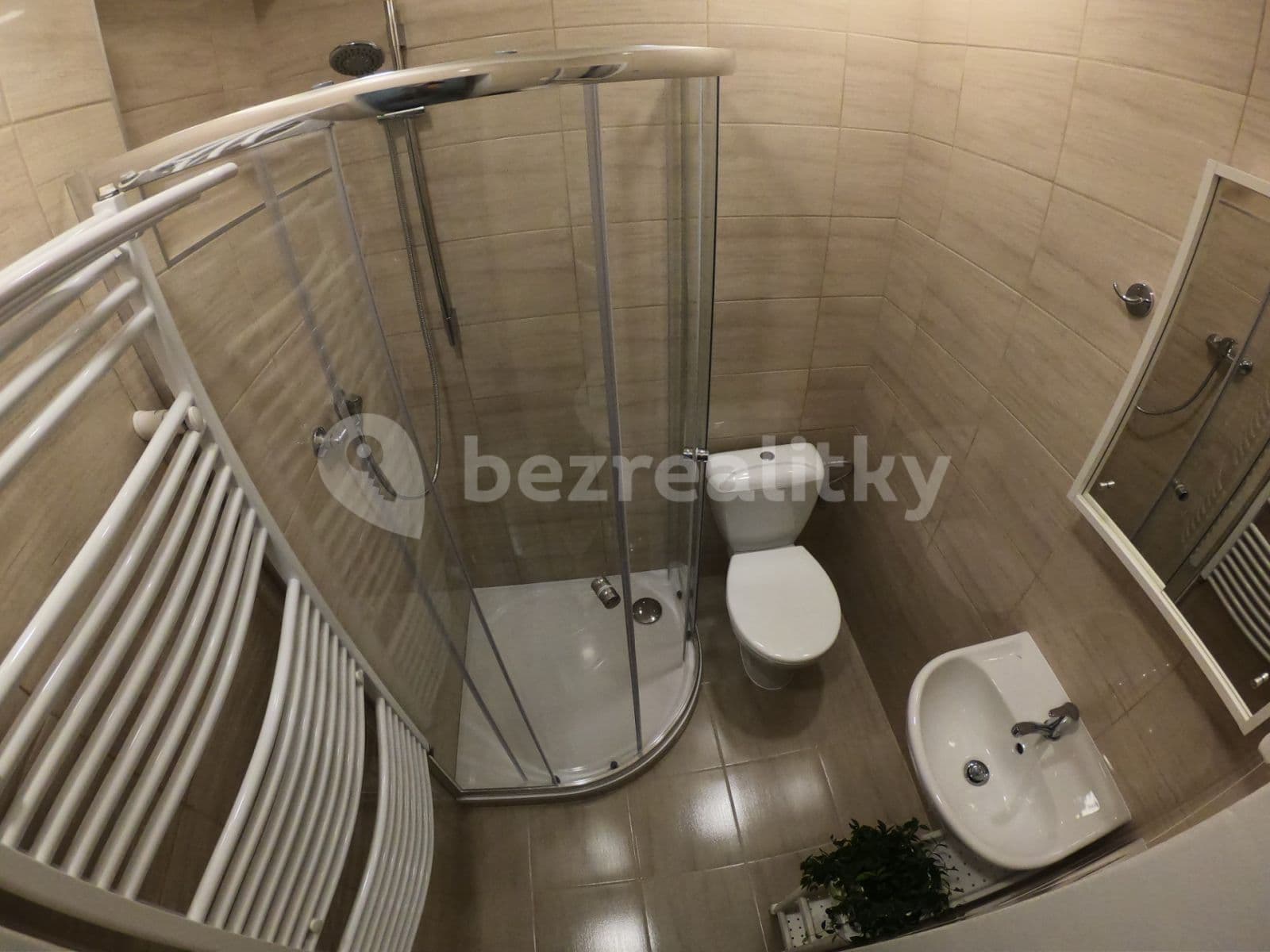 Prenájom bytu 2-izbový 46 m², Boleslavova, Praha, Praha Prenájom bytu 2-izbový 46 m², Boleslavova, Praha, Praha