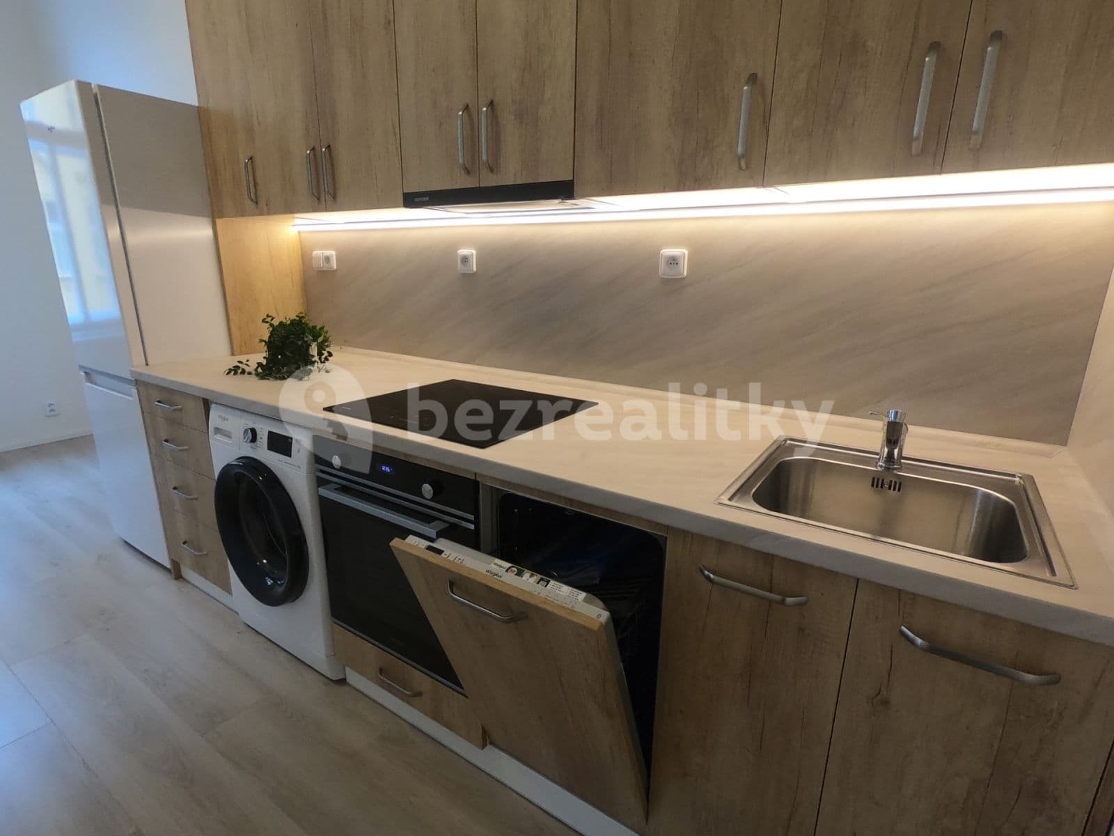 Prenájom bytu 2-izbový 46 m², Boleslavova, Praha, Praha Prenájom bytu 2-izbový 46 m², Boleslavova, Praha, Praha