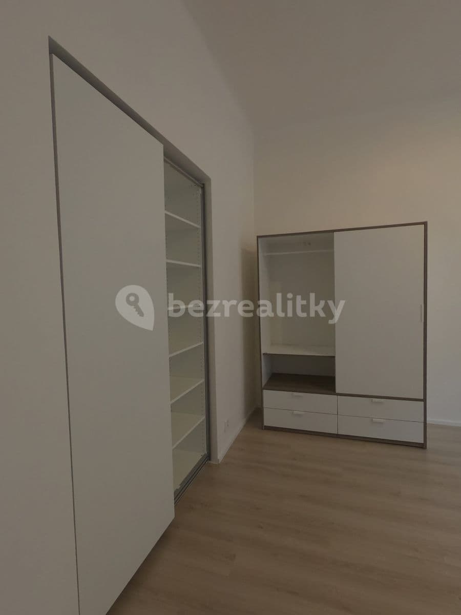 Prenájom bytu 2-izbový 46 m², Boleslavova, Praha, Praha Prenájom bytu 2-izbový 46 m², Boleslavova, Praha, Praha