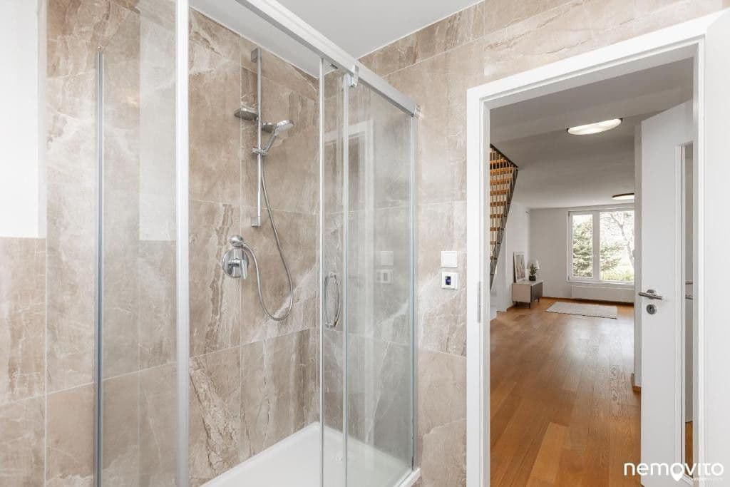 Prenájom bytu 140 m², U Hrušky, Praha, Praha Prenájom bytu 140 m², U Hrušky, Praha, Praha