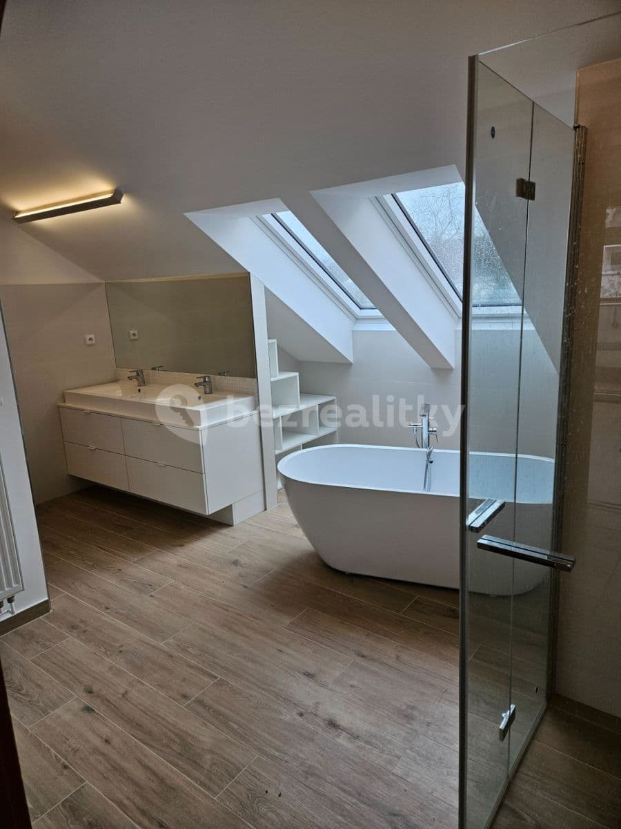 Prenájom bytu 230 m², Hlinky, Brno, Jihomoravský kraj Prenájom bytu 230 m², Hlinky, Brno, Jihomoravský kraj