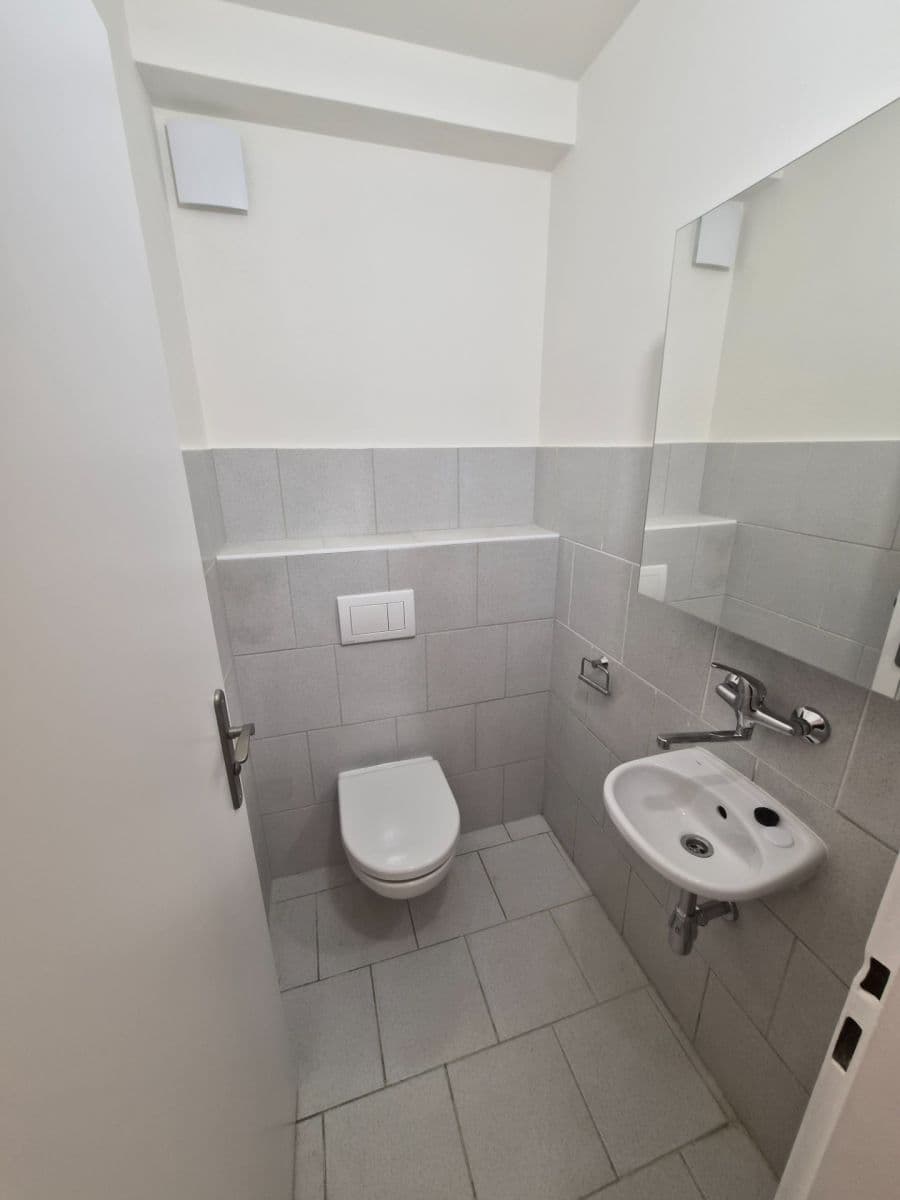 Predaj domu 292 m², pozemok 224 m², Staňkova, Praha, Praha Predaj domu 292 m², pozemok 224 m², Staňkova, Praha, Praha