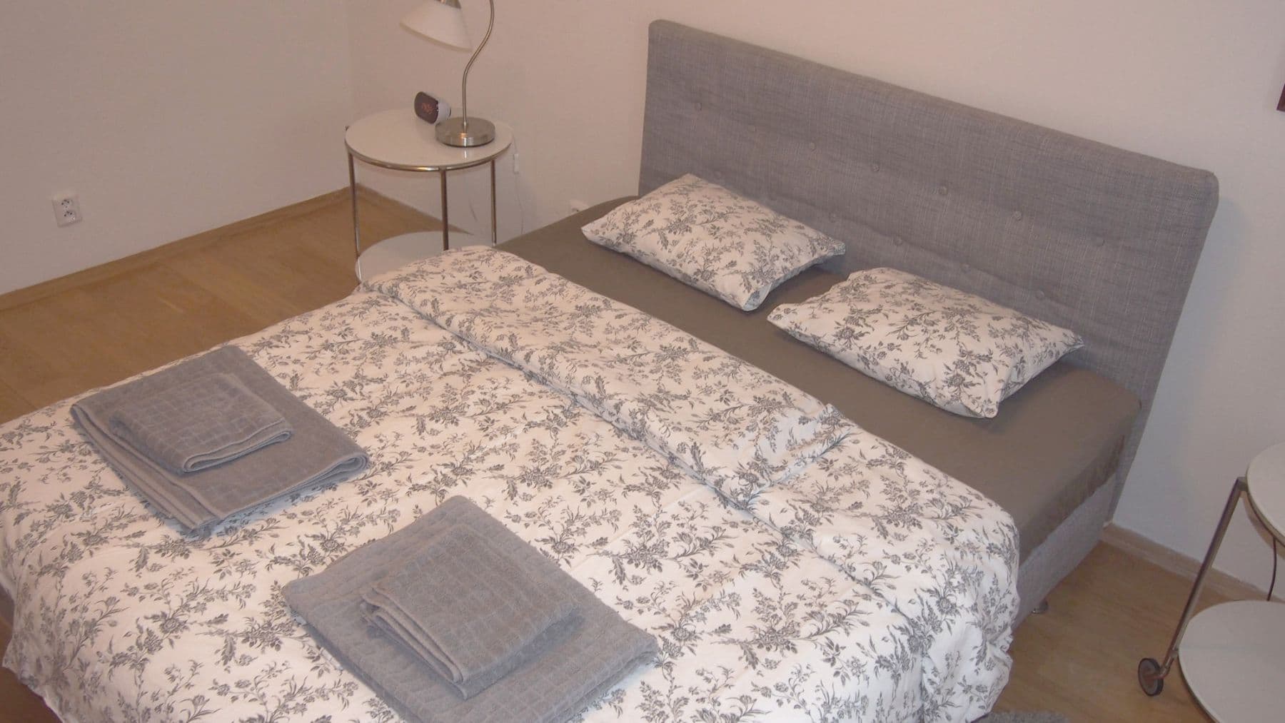 Prenájom bytu 61 m², Kosatcová, Praha, Praha Prenájom bytu 61 m², Kosatcová, Praha, Praha