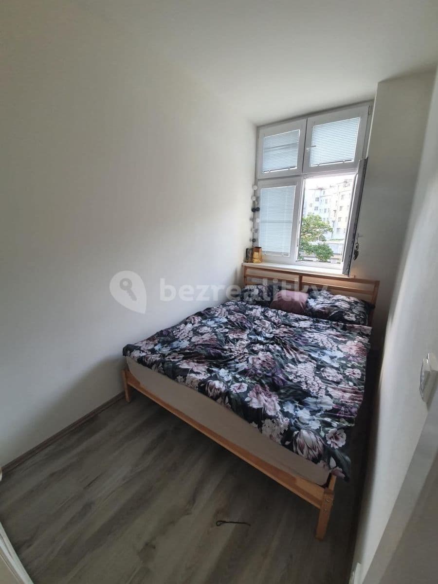 Prenájom bytu 2-izbový 36 m², Lounských, Praha, Praha Prenájom bytu 2-izbový 36 m², Lounských, Praha, Praha