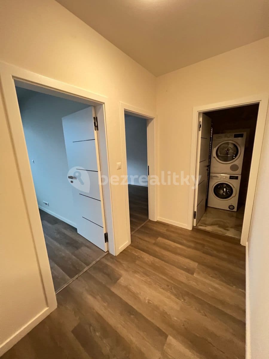 Prenájom bytu 3-izbový 85 m², Otopašská, Praha, Praha Prenájom bytu 3-izbový 85 m², Otopašská, Praha, Praha