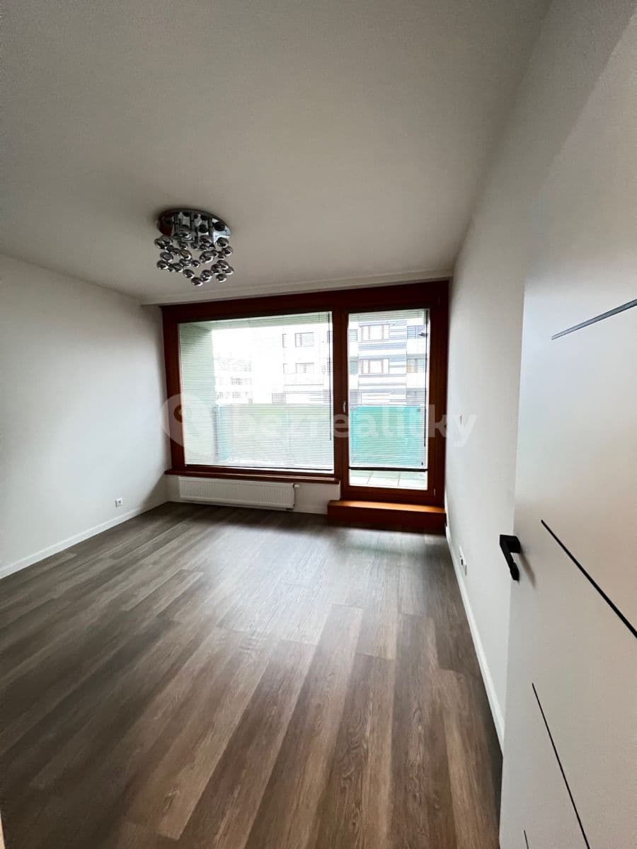 Prenájom bytu 3-izbový 85 m², Otopašská, Praha, Praha Prenájom bytu 3-izbový 85 m², Otopašská, Praha, Praha