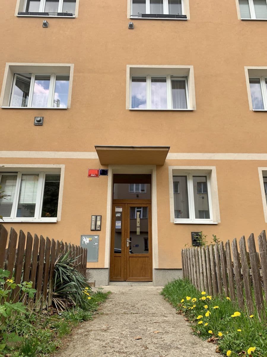 Prenájom bytu 38 m², Počátecká, Praha, Praha Prenájom bytu 38 m², Počátecká, Praha, Praha
