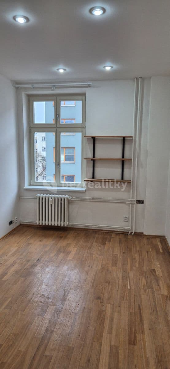 Prenájom bytu 3-izbový 70 m², Sudoměřská, Praha, Praha Prenájom bytu 3-izbový 70 m², Sudoměřská, Praha, Praha