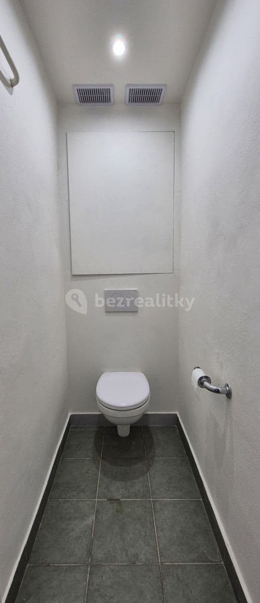Prenájom bytu 3-izbový 70 m², Sudoměřská, Praha, Praha Prenájom bytu 3-izbový 70 m², Sudoměřská, Praha, Praha