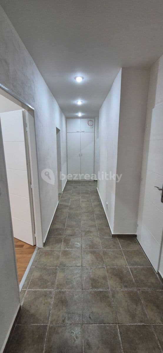 Prenájom bytu 3-izbový 70 m², Sudoměřská, Praha, Praha Prenájom bytu 3-izbový 70 m², Sudoměřská, Praha, Praha
