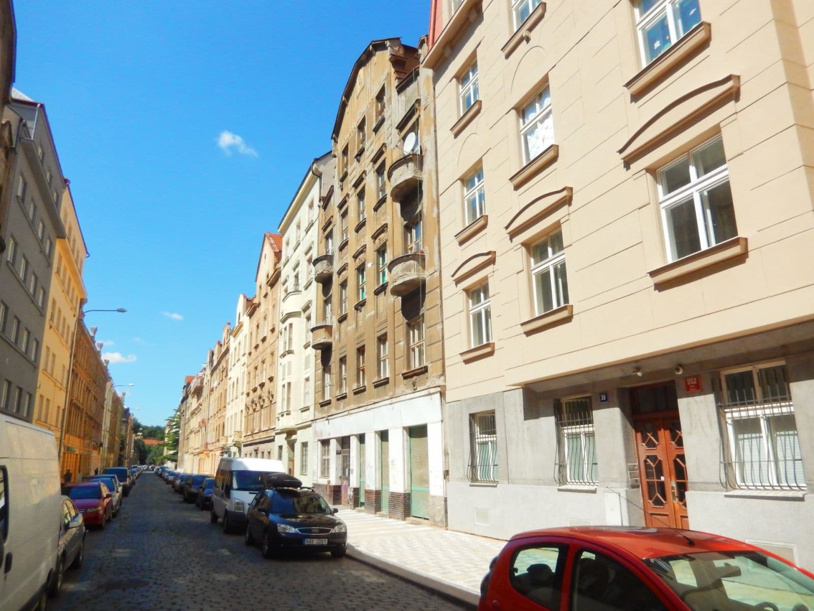 Prenájom bytu 3-izbový 95 m², Oldřichova, Praha, Praha Prenájom bytu 3-izbový 95 m², Oldřichova, Praha, Praha