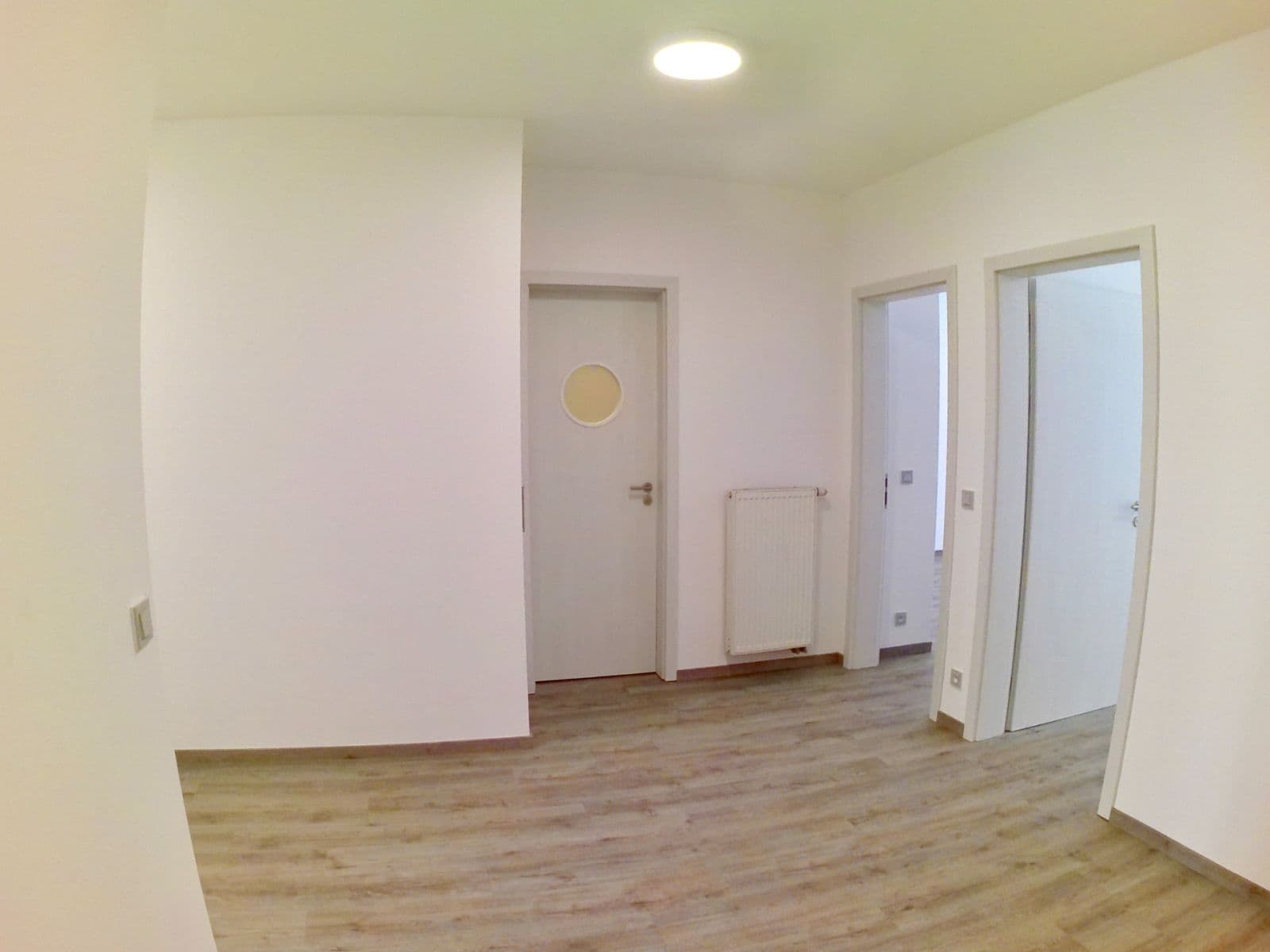 Prenájom bytu 3-izbový 95 m², Oldřichova, Praha, Praha Prenájom bytu 3-izbový 95 m², Oldřichova, Praha, Praha