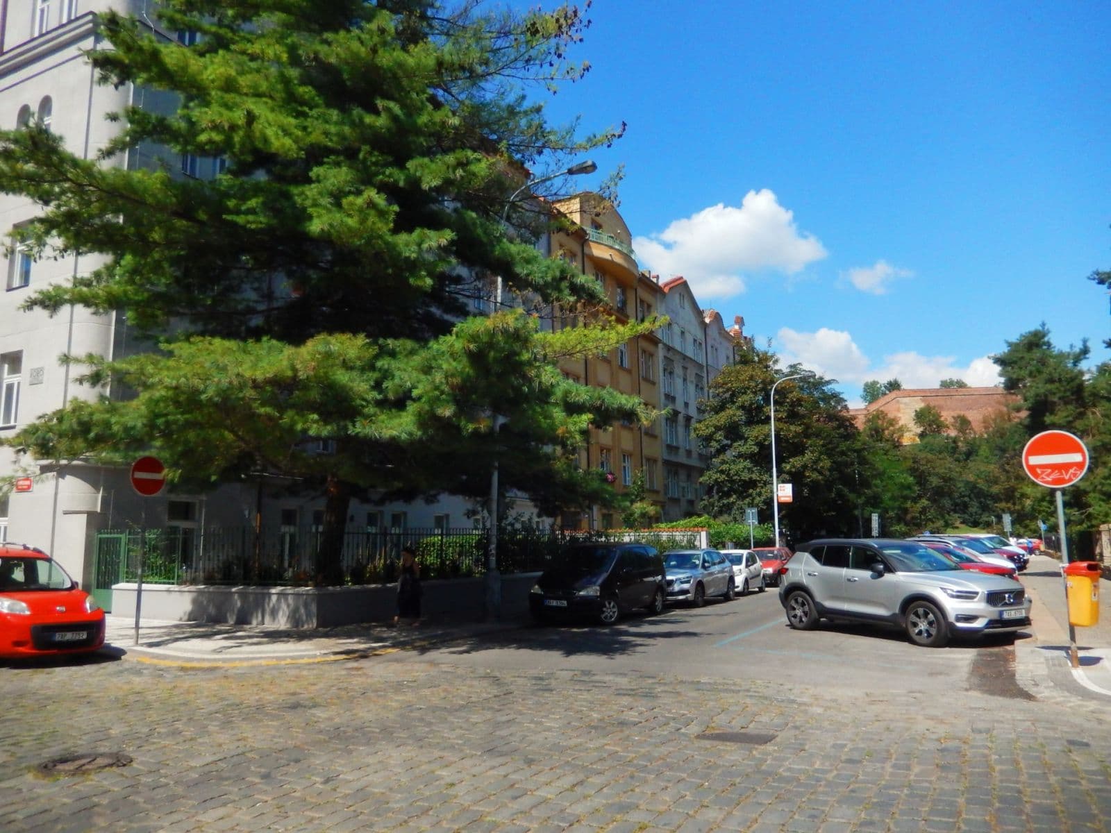 Prenájom bytu 3-izbový 95 m², Oldřichova, Praha, Praha Prenájom bytu 3-izbový 95 m², Oldřichova, Praha, Praha