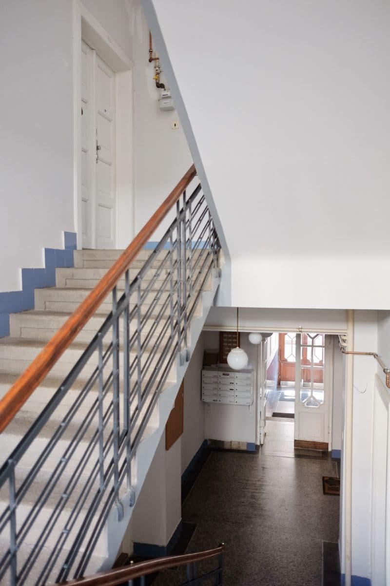 Prenájom bytu 3-izbový 95 m², Oldřichova, Praha, Praha Prenájom bytu 3-izbový 95 m², Oldřichova, Praha, Praha