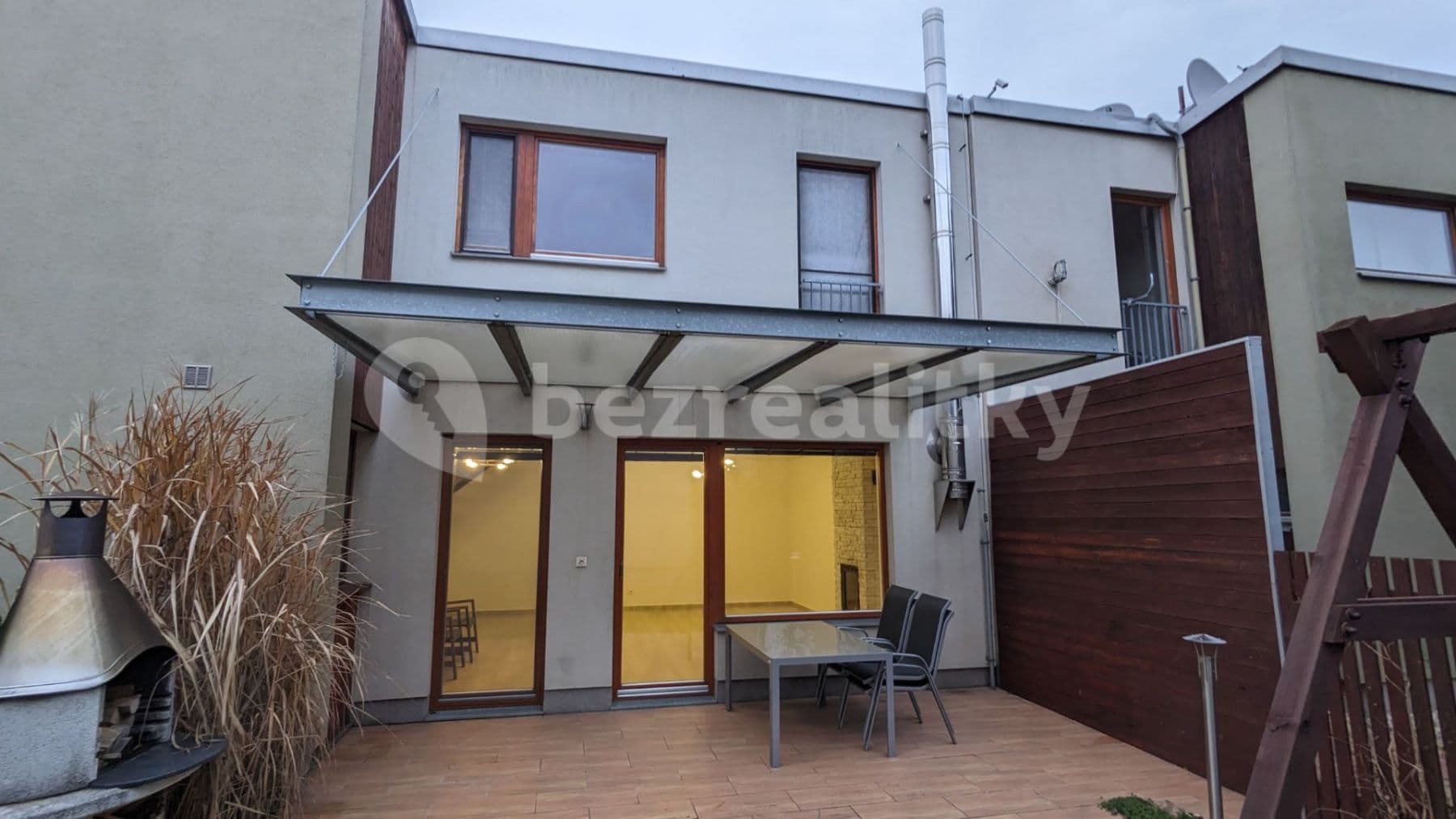 Prenájom domu 150 m², pozemok 344 m², Náchodská, Praha, Praha Prenájom domu 150 m², pozemok 344 m², Náchodská, Praha, Praha