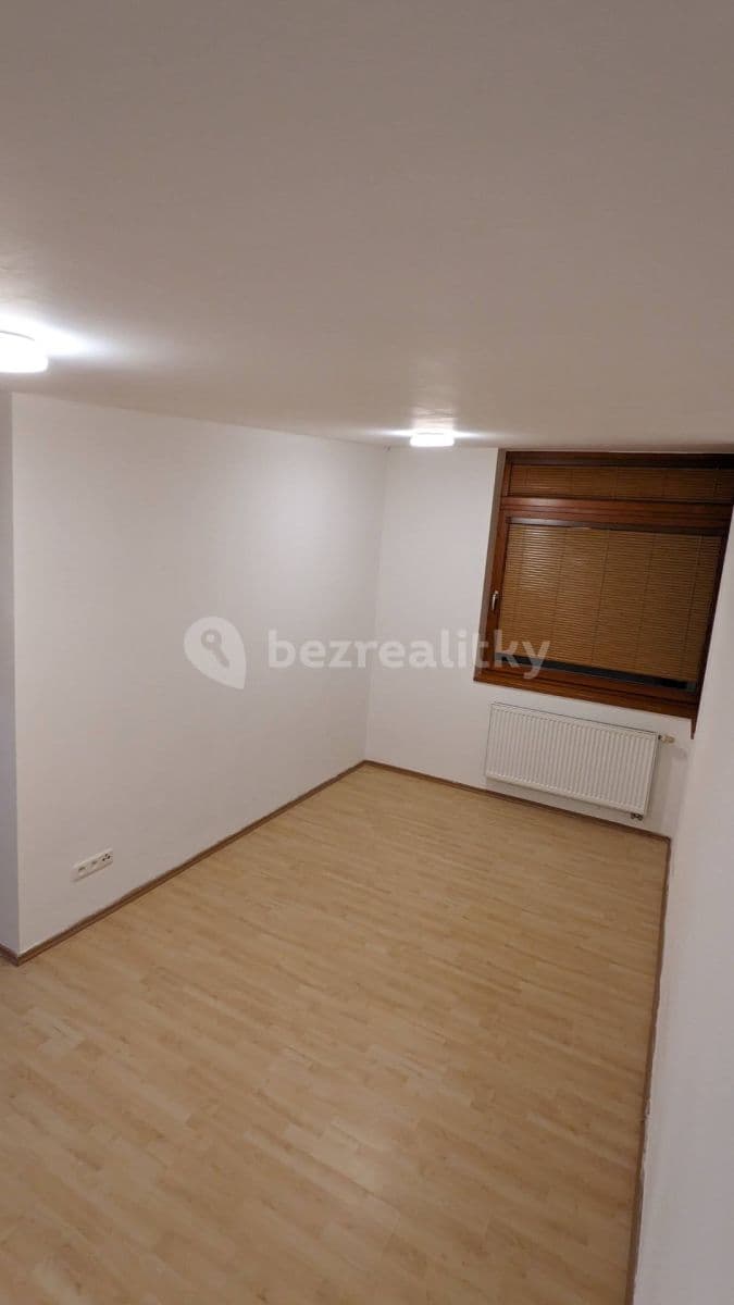 Prenájom domu 150 m², pozemok 344 m², Náchodská, Praha, Praha Prenájom domu 150 m², pozemok 344 m², Náchodská, Praha, Praha