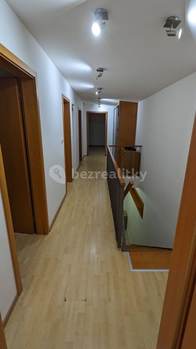 Prenájom domu 150 m², pozemok 344 m², Náchodská, Praha, Praha Prenájom domu 150 m², pozemok 344 m², Náchodská, Praha, Praha
