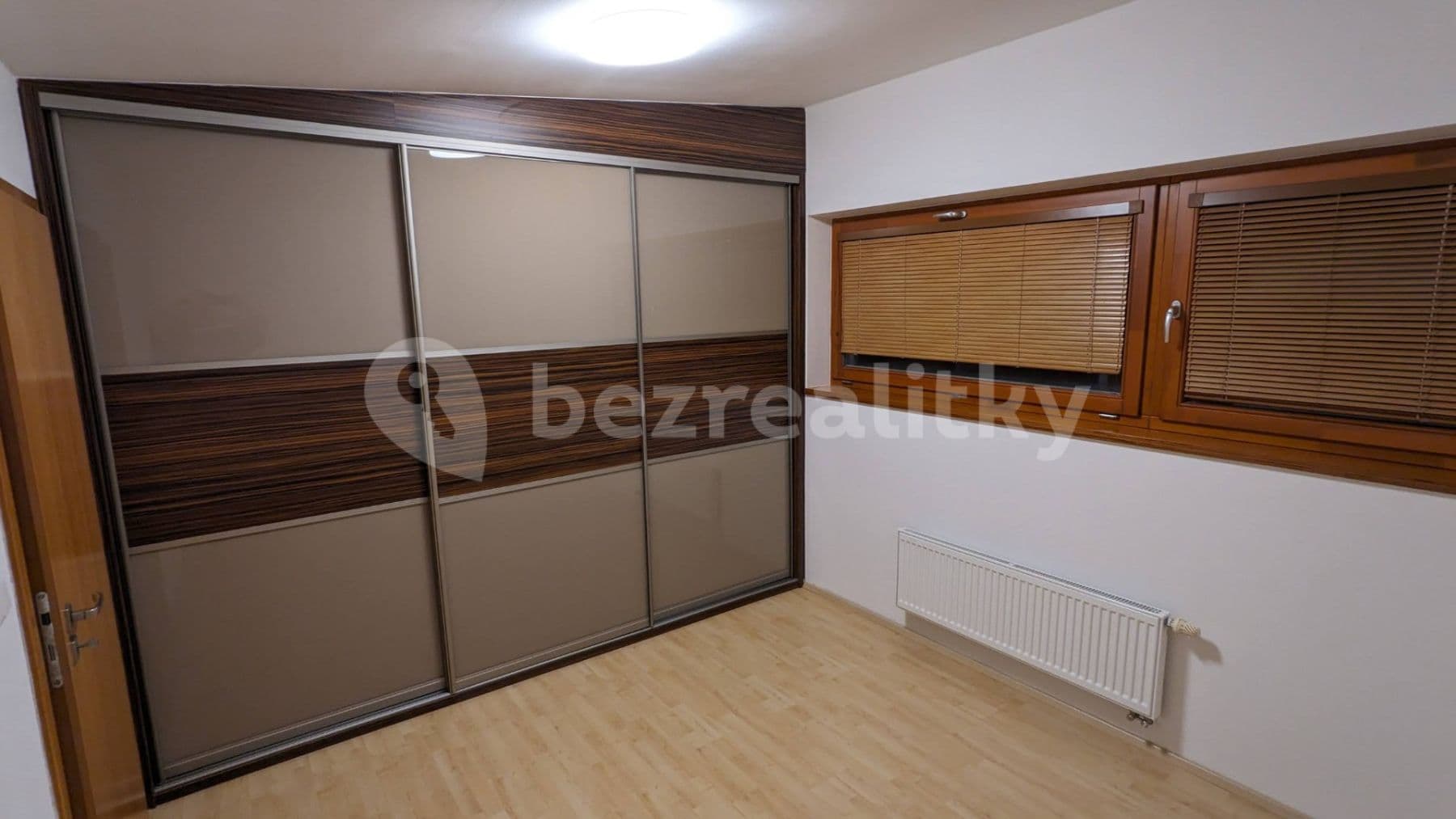 Prenájom domu 150 m², pozemok 344 m², Náchodská, Praha, Praha Prenájom domu 150 m², pozemok 344 m², Náchodská, Praha, Praha