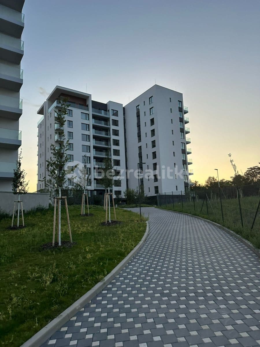 Prenájom bytu 2-izbový 55 m², V Třešňovce, Praha, Praha Prenájom bytu 2-izbový 55 m², V Třešňovce, Praha, Praha