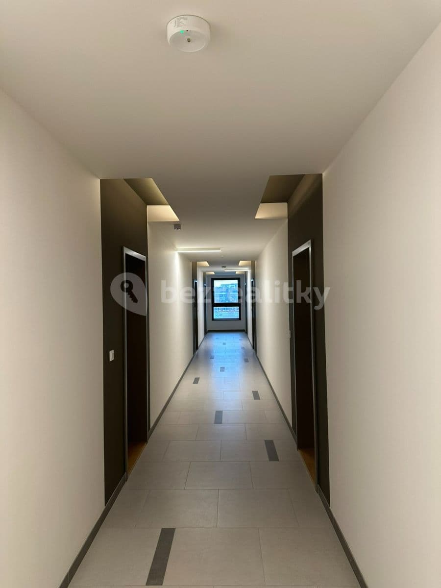 Prenájom bytu 2-izbový 55 m², V Třešňovce, Praha, Praha Prenájom bytu 2-izbový 55 m², V Třešňovce, Praha, Praha