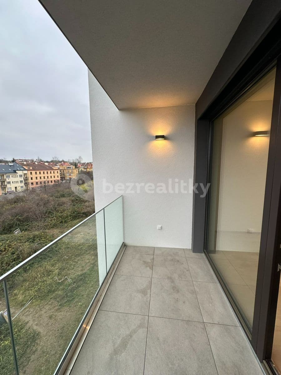 Prenájom bytu 2-izbový 55 m², V Třešňovce, Praha, Praha Prenájom bytu 2-izbový 55 m², V Třešňovce, Praha, Praha