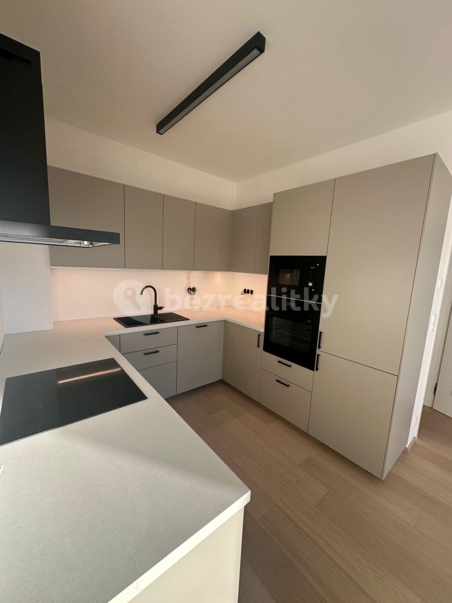 Prenájom bytu 2-izbový 55 m², V Třešňovce, Praha, Praha Prenájom bytu 2-izbový 55 m², V Třešňovce, Praha, Praha