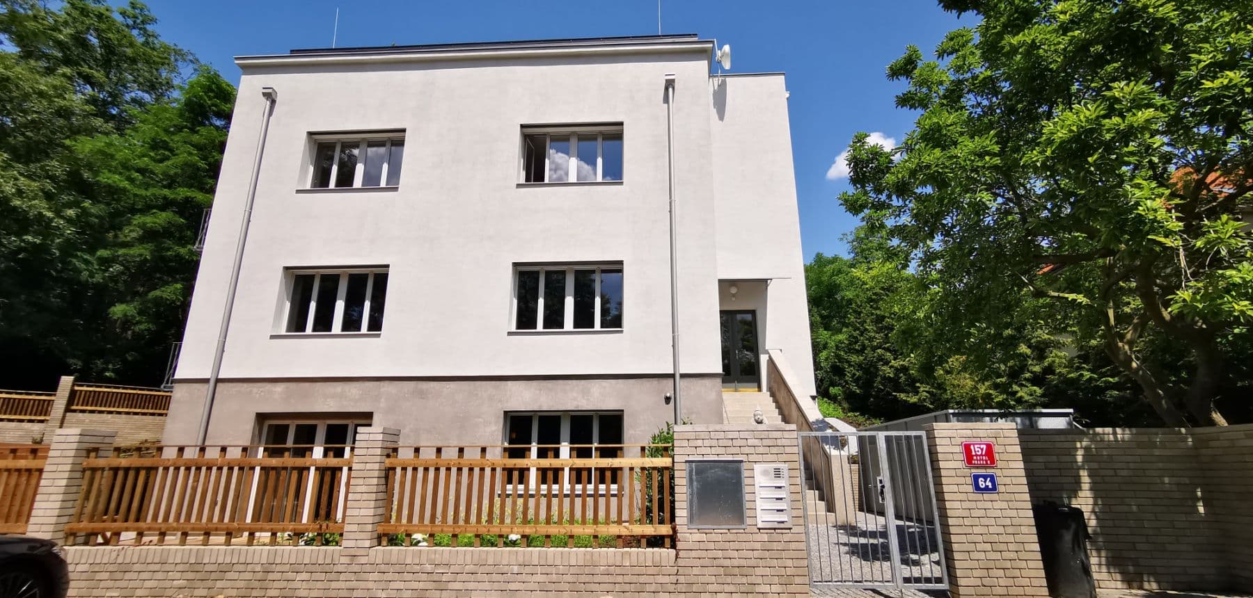 Prenájom bytu 86 m², Zahradníčkova, Praha, Praha Prenájom bytu 86 m², Zahradníčkova, Praha, Praha
