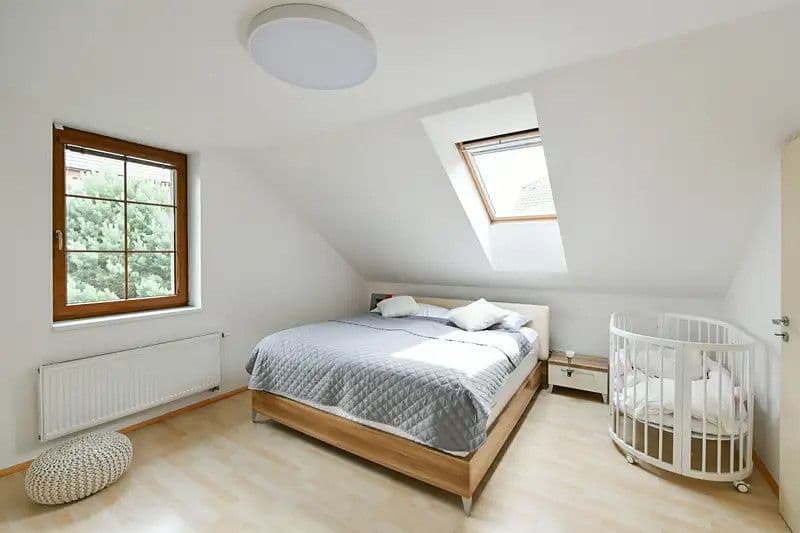 Prenájom bytu 250 m², Na Ježově, Mirošovice, Středočeský kraj Prenájom bytu 250 m², Na Ježově, Mirošovice, Středočeský kraj