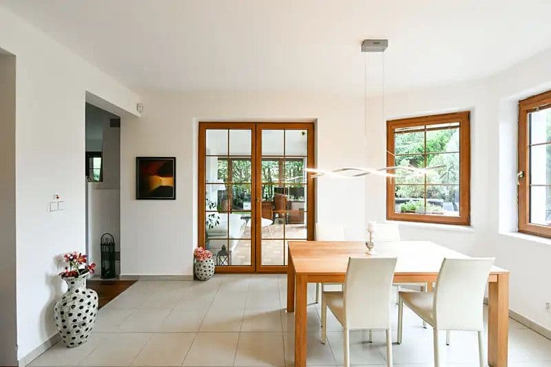 Prenájom bytu 250 m², Na Ježově, Mirošovice, Středočeský kraj Prenájom bytu 250 m², Na Ježově, Mirošovice, Středočeský kraj