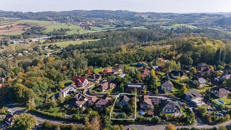 Prenájom bytu 250 m², Na Ježově, Mirošovice, Středočeský kraj Prenájom bytu 250 m², Na Ježově, Mirošovice, Středočeský kraj