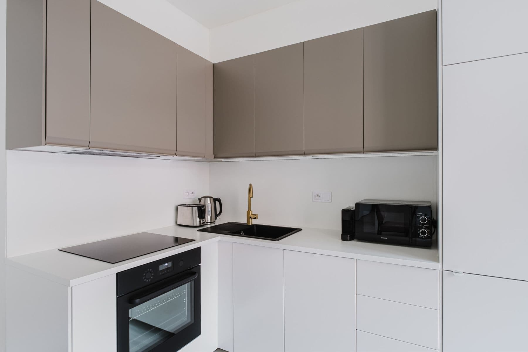 Prenájom bytu 49 m², Rostovská, Praha, Praha Prenájom bytu 49 m², Rostovská, Praha, Praha