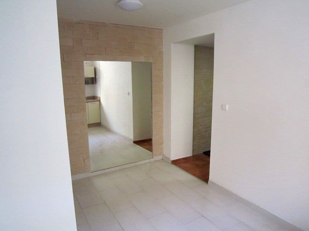 Prenájom bytu 1-izbový 33 m², Terronská, Praha, Praha Prenájom bytu 1-izbový 33 m², Terronská, Praha, Praha