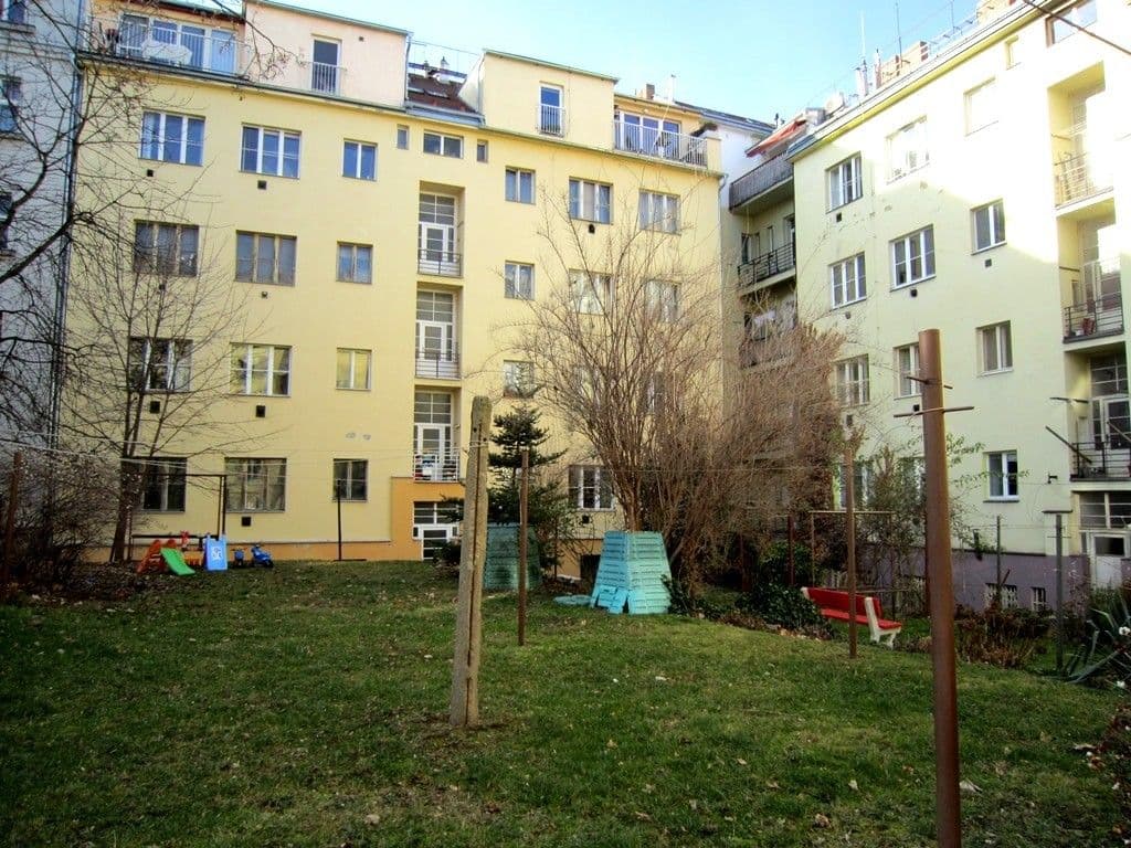 Prenájom bytu 1-izbový 33 m², Terronská, Praha, Praha Prenájom bytu 1-izbový 33 m², Terronská, Praha, Praha
